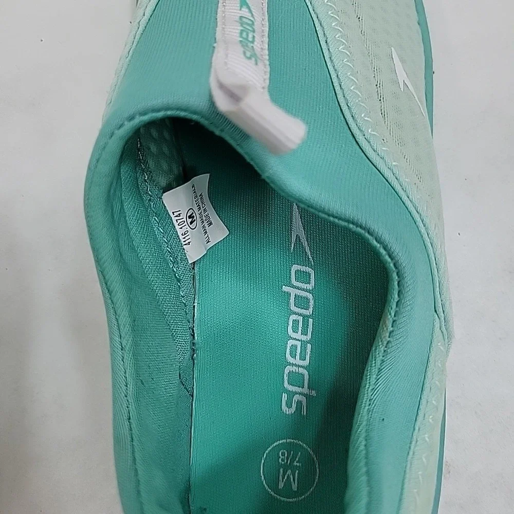 SPEEDO ADULT WOMEN'S AQUASKIMMER WATER‎ SHOES, Medium